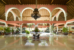 Grand Palladium Colonial Lobby